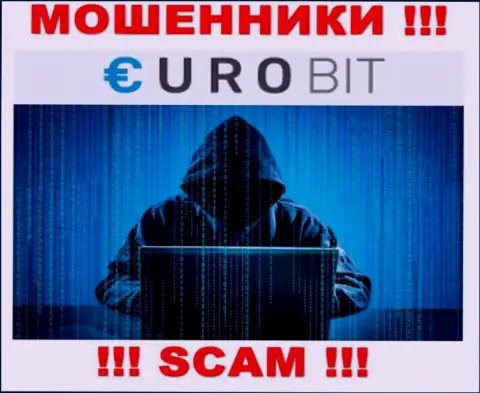 Данных о лицах, которые управляют EuroBit во всемирной интернет сети найти не получилось